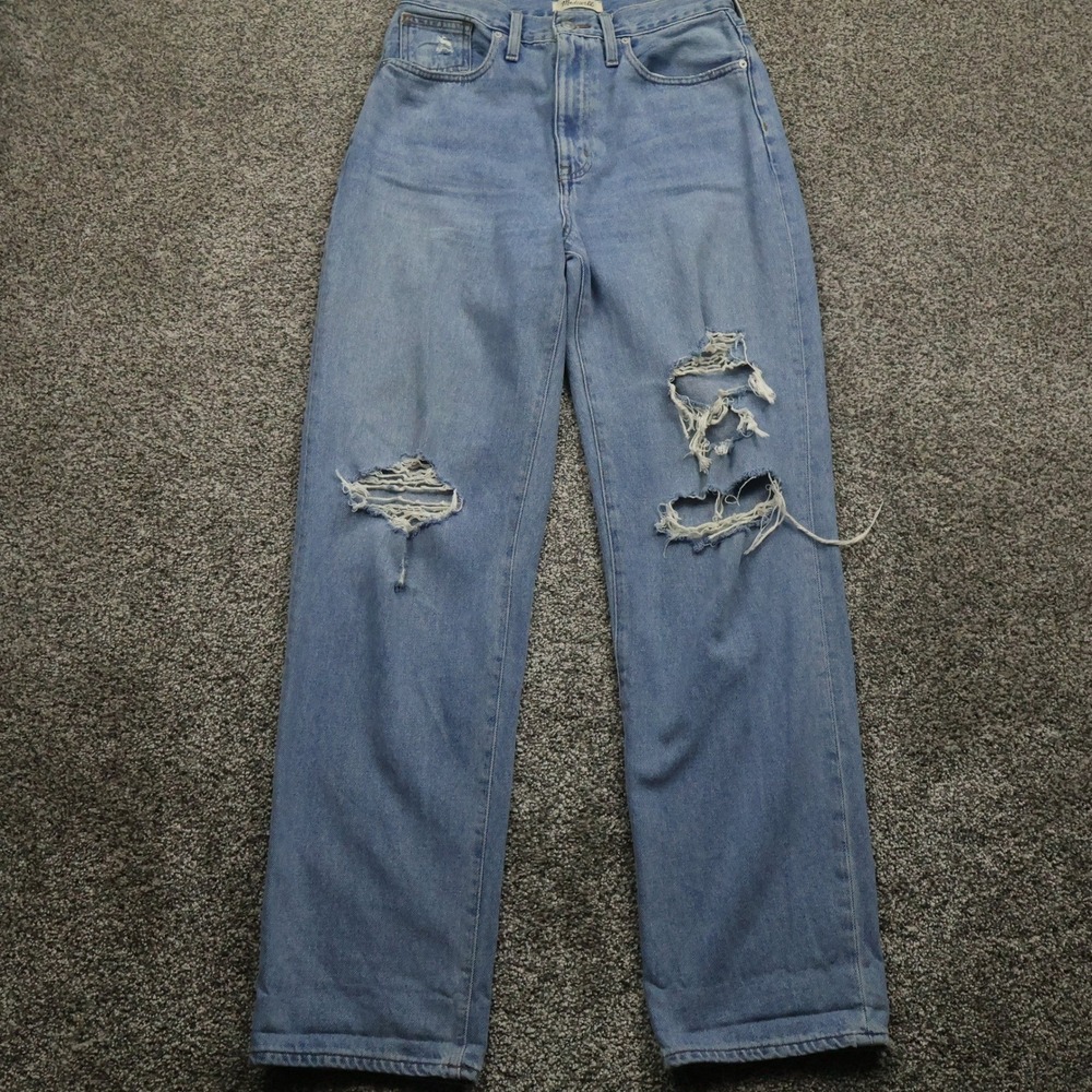 Madewell Jeans Women's 28 baggy straight High Rise Light Distressed holes30X32